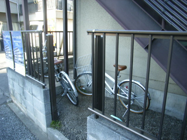 18/19 エントランス