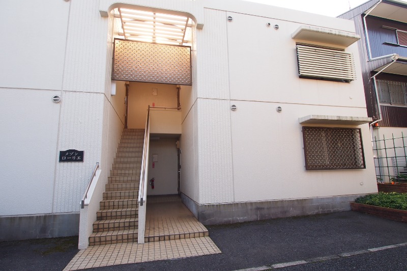 15/15 エントランス