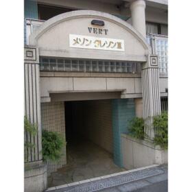 13/22 エントランス