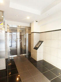 14/15 エントランス