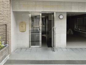 15/15 エントランス