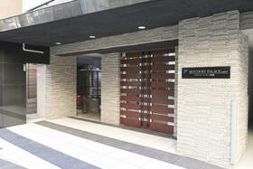 2/2 エントランス