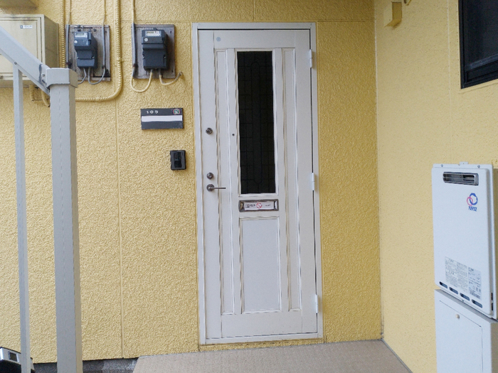 18/22 エントランス