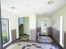 17/17 エントランス