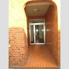 14/15 エントランス