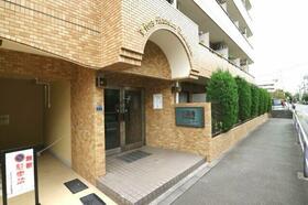 17/17 エントランス