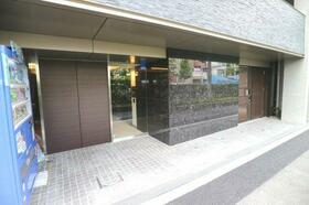 17/17 エントランス