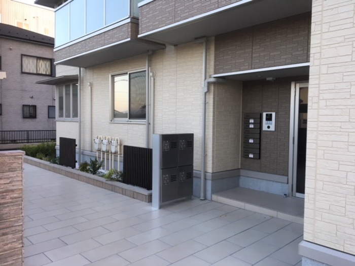 16/22 エントランス