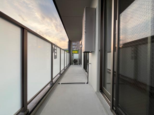 19/30 バルコニー