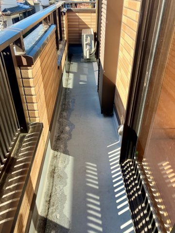 13/19 バルコニー