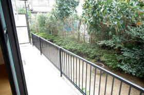 13/16 バルコニー