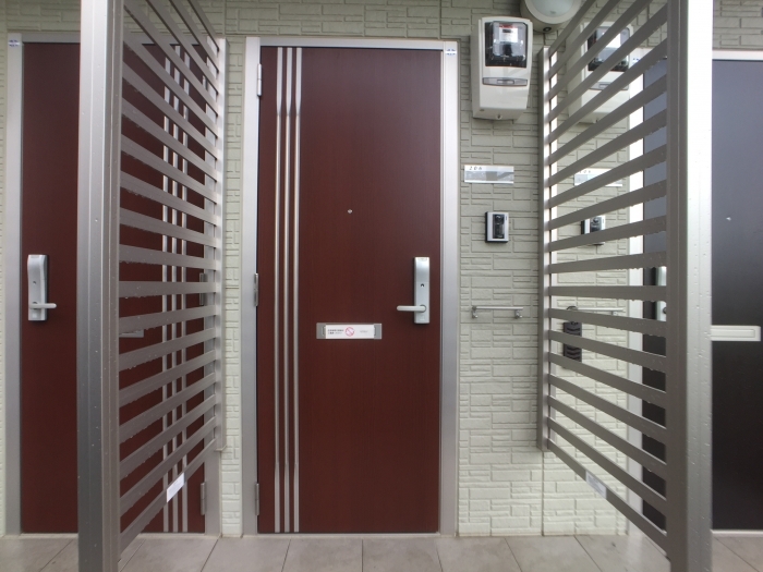 18/26 エントランス