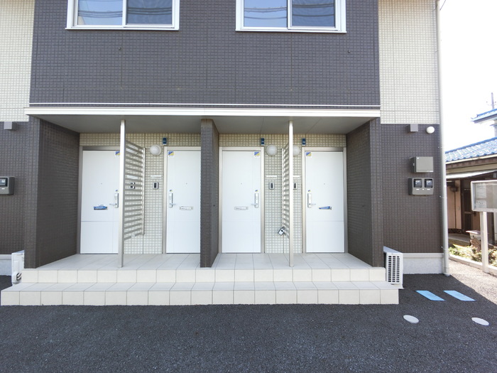 18/21 エントランス