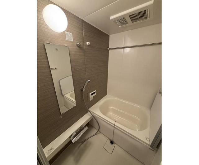 22/29 浴室