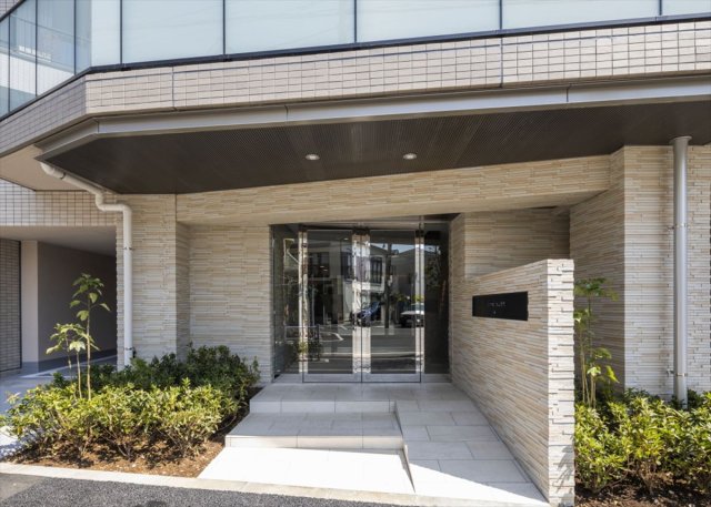 15/20 エントランス