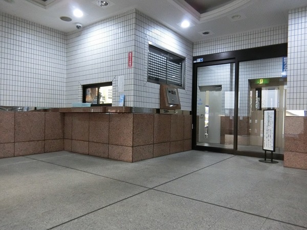 14/14 エントランス