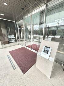 16/16 エントランス