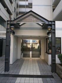 15/16 エントランス