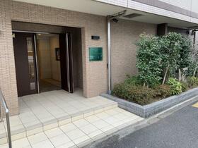 3/4 エントランス