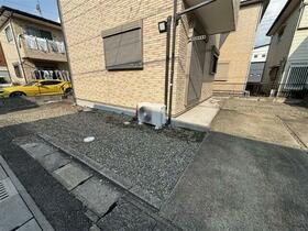 15/16 エントランス