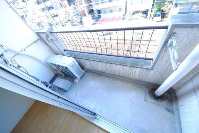 13/29 バルコニー