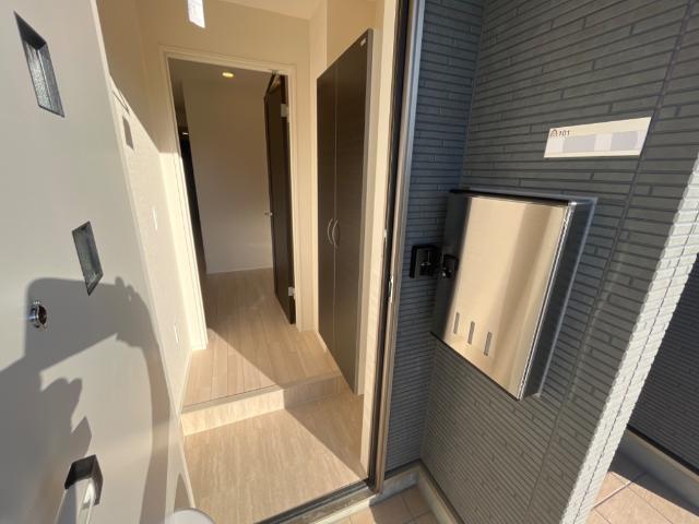 22/30 エントランス