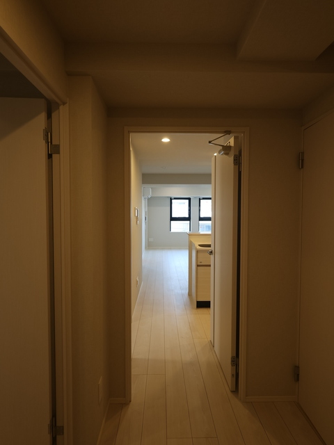 18/29 玄関