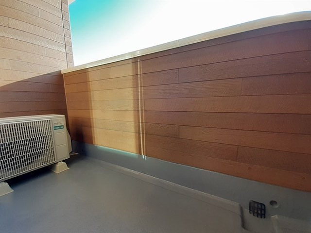 15/23 バルコニー