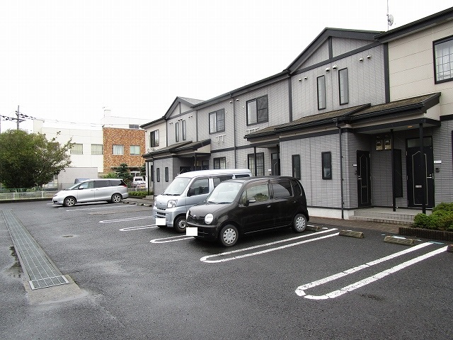 14/20 駐車場