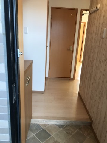 5/18 玄関