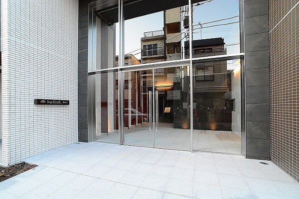 16/29 エントランス