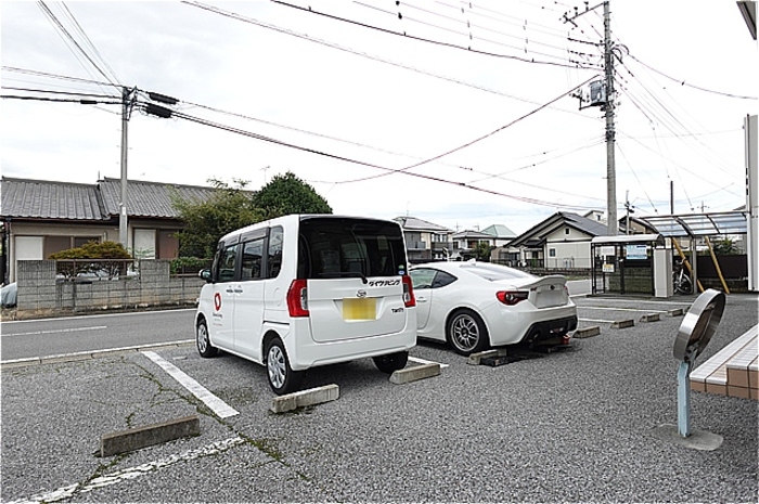 20/28 駐車場