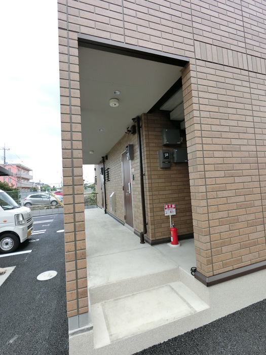 17/23 エントランス