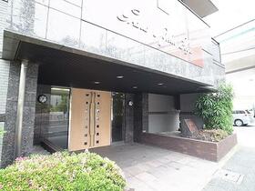 13/13 エントランス