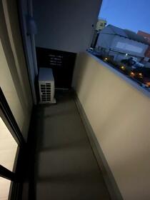 13/16 バルコニー