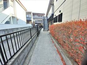 16/16 エントランス