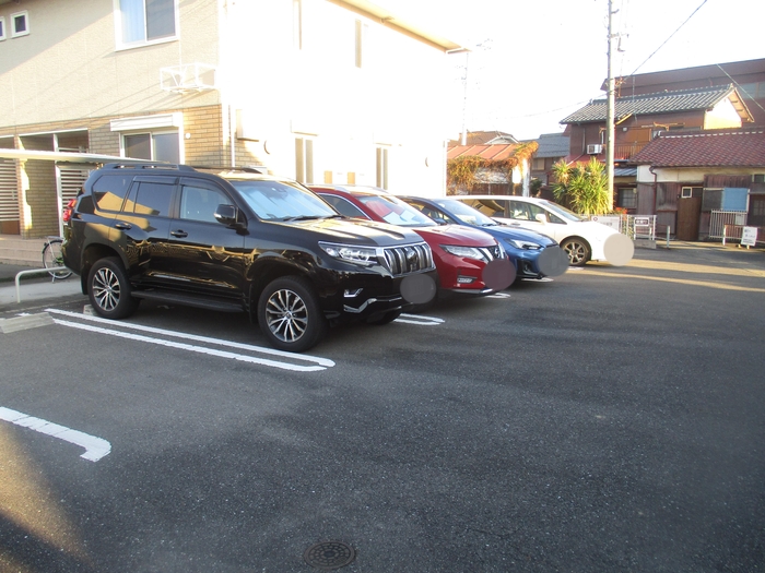 17/17 駐車場
