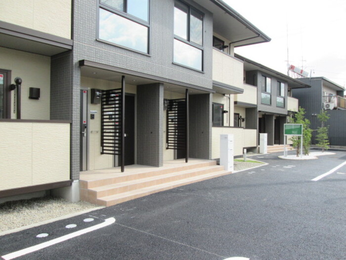 19/22 エントランス