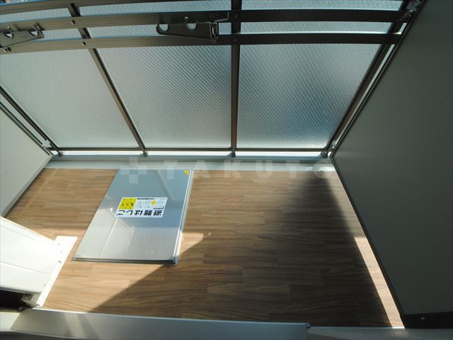 19/30 バルコニー