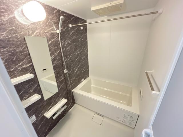 14/27 浴室