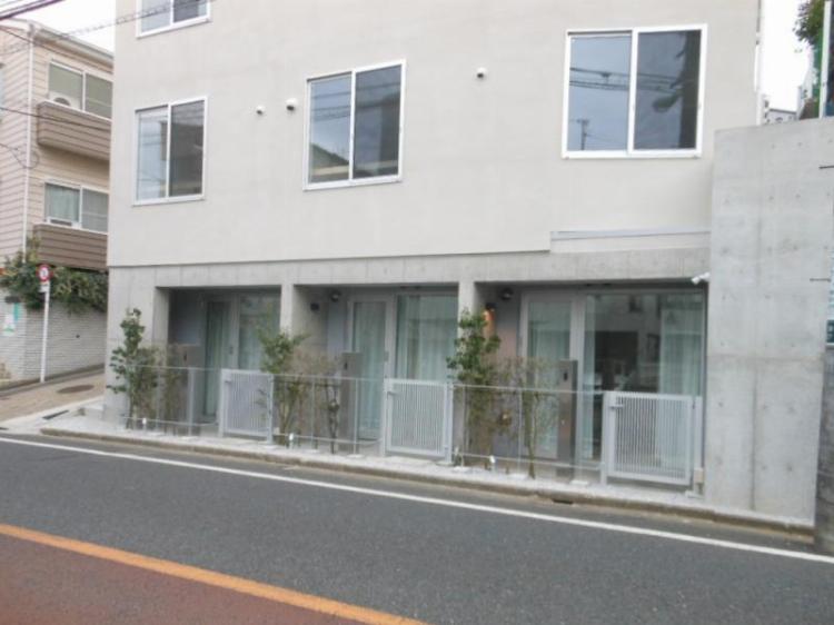 13/13 エントランス