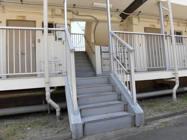 15/16 エントランス