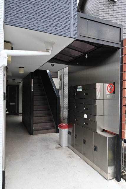 20/30 エントランス