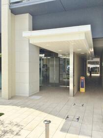 5/5 エントランス