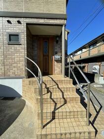 15/16 エントランス