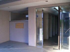 5/5 エントランス