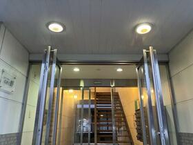 14/15 エントランス