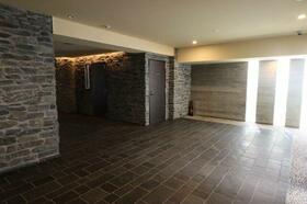 13/13 エントランス