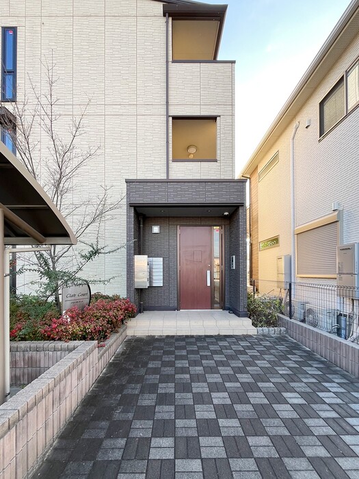 13/23 エントランス