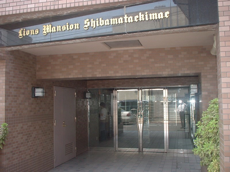 13/13 エントランス